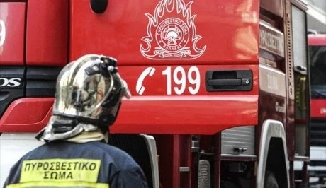 Πυρκαγιά ξέσπασε σε μηχανουργείο στη Θεσσαλονίκη